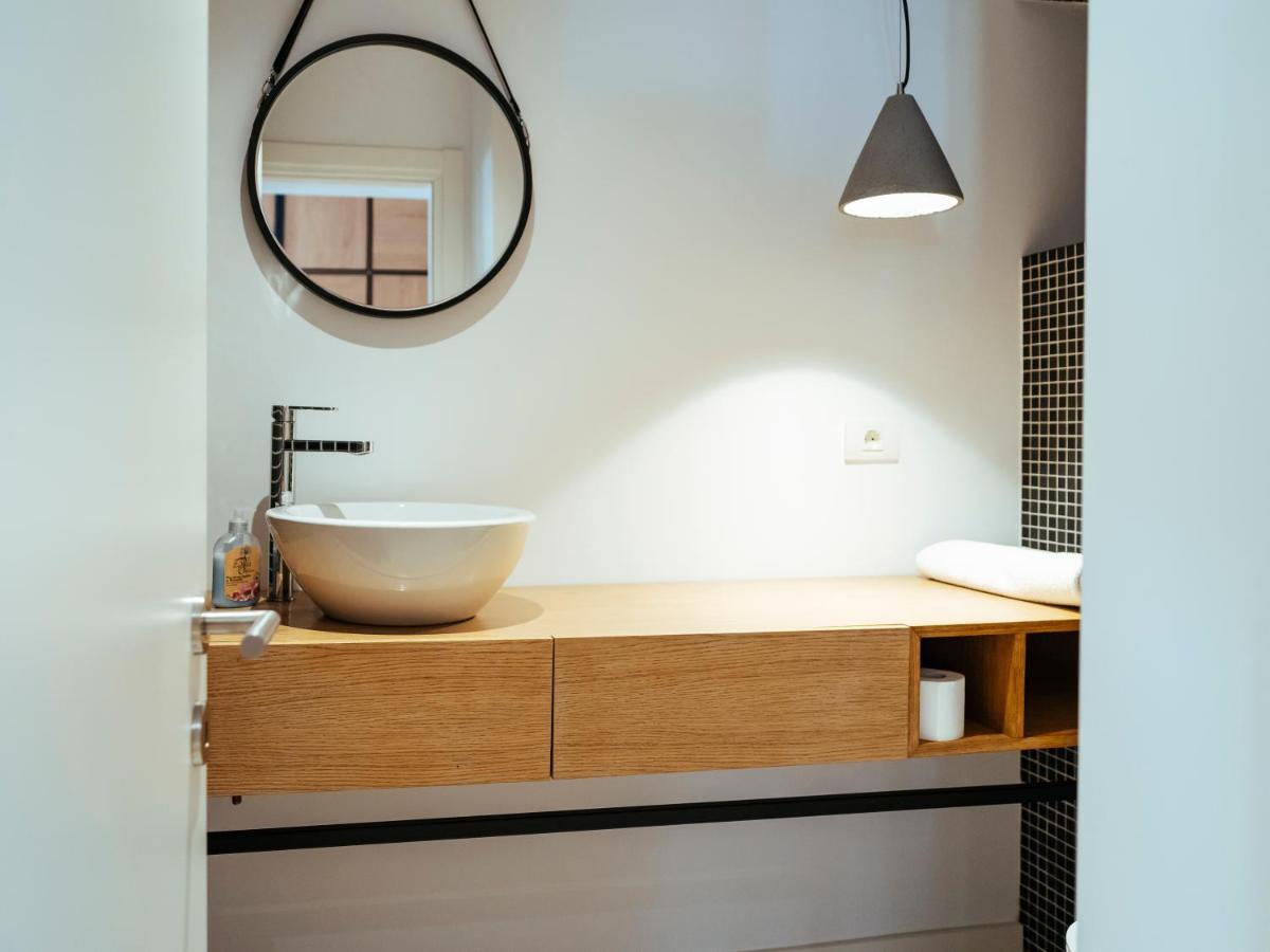 Central Modern Design Apartment Bukarest Exteriör bild