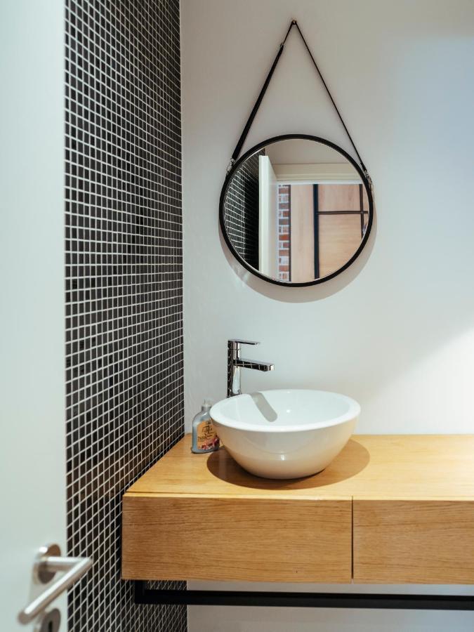 Central Modern Design Apartment Bukarest Exteriör bild
