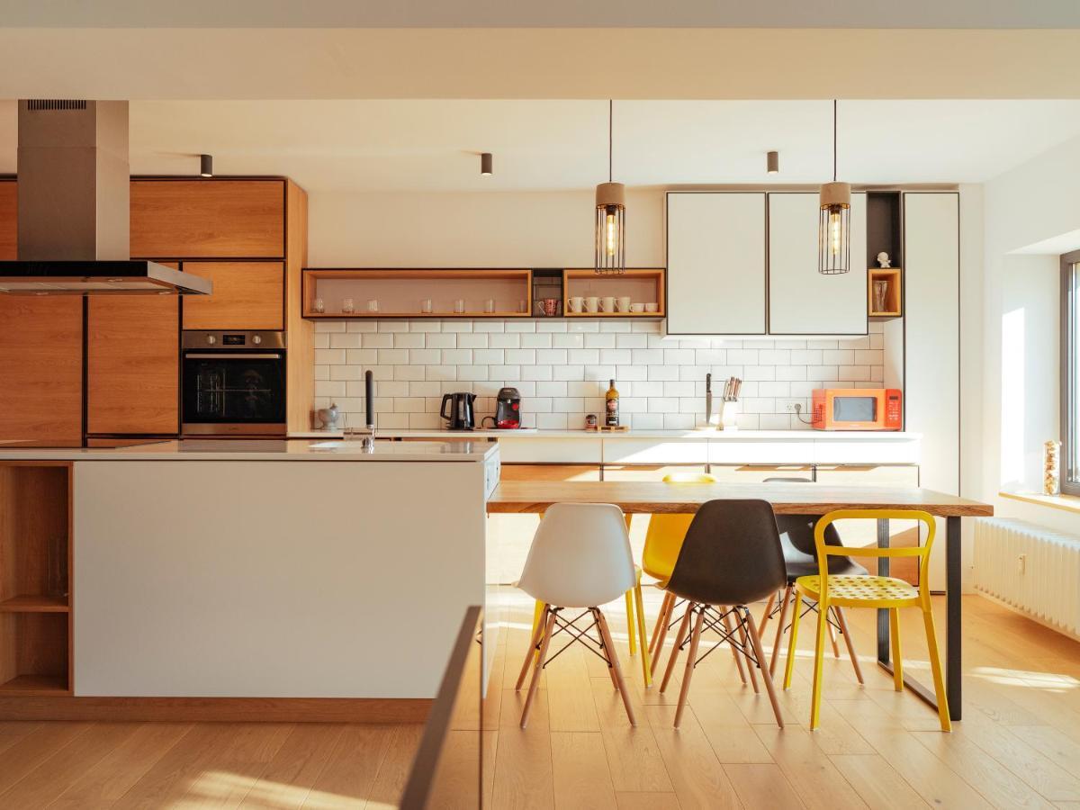 Central Modern Design Apartment Bukarest Exteriör bild