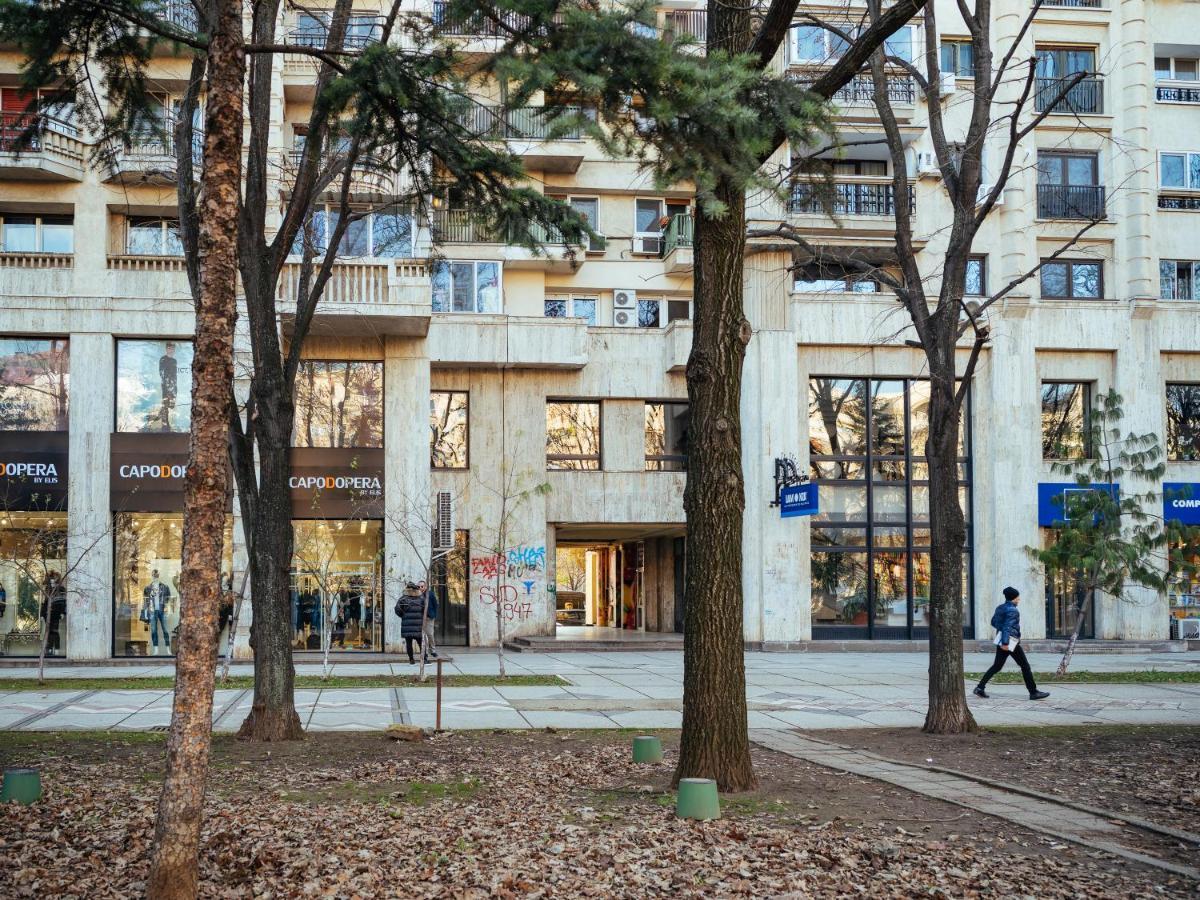 Central Modern Design Apartment Bukarest Exteriör bild